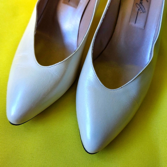 Vintage Woman Shoes All Leather White by Amalfi Made in Italy Size 7 1/2 B - Picture 6 of 6